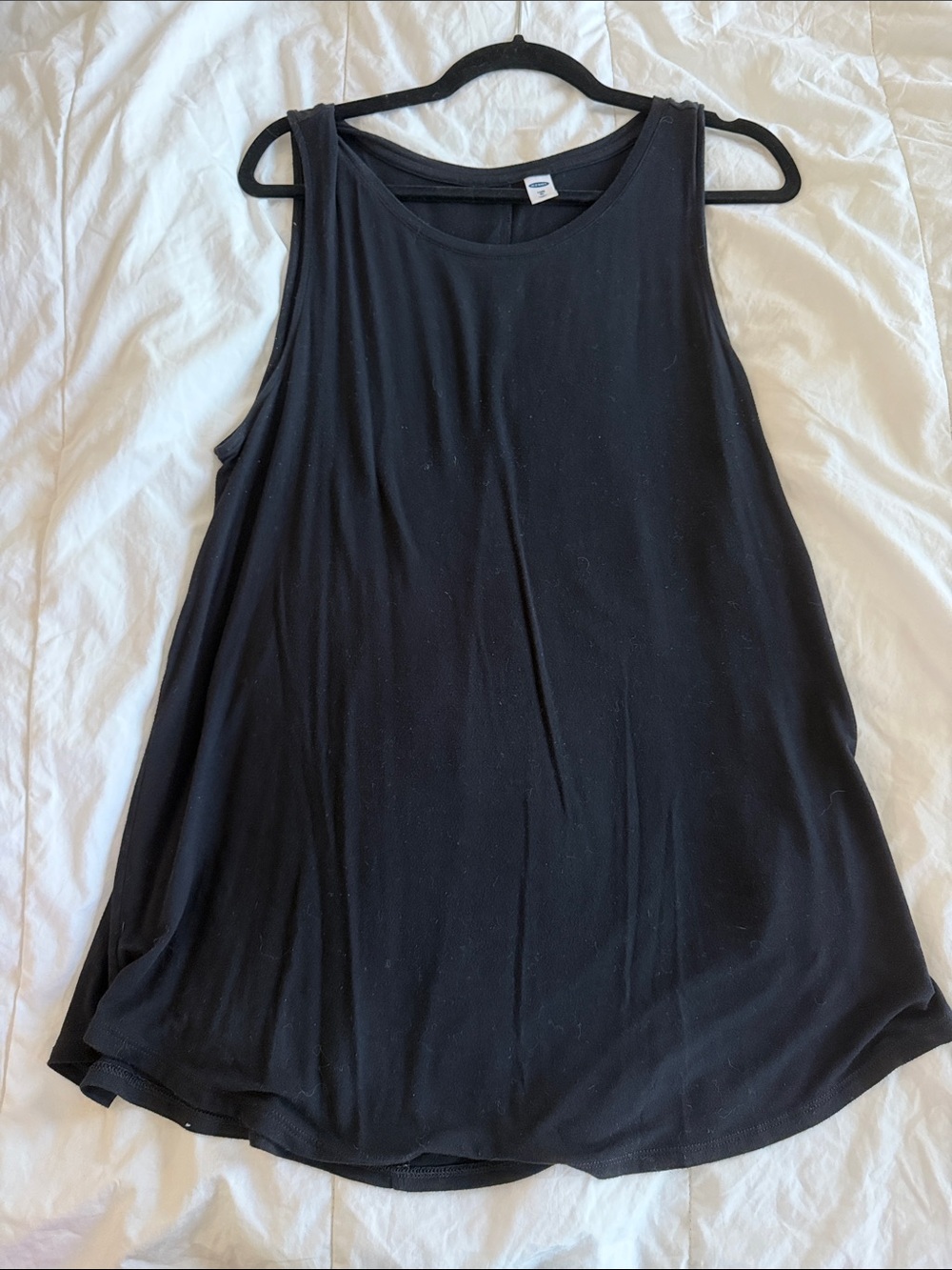 Old Navy XL Black Sleeveless Tank Top - Classic Lightweight Women's Top Tunic